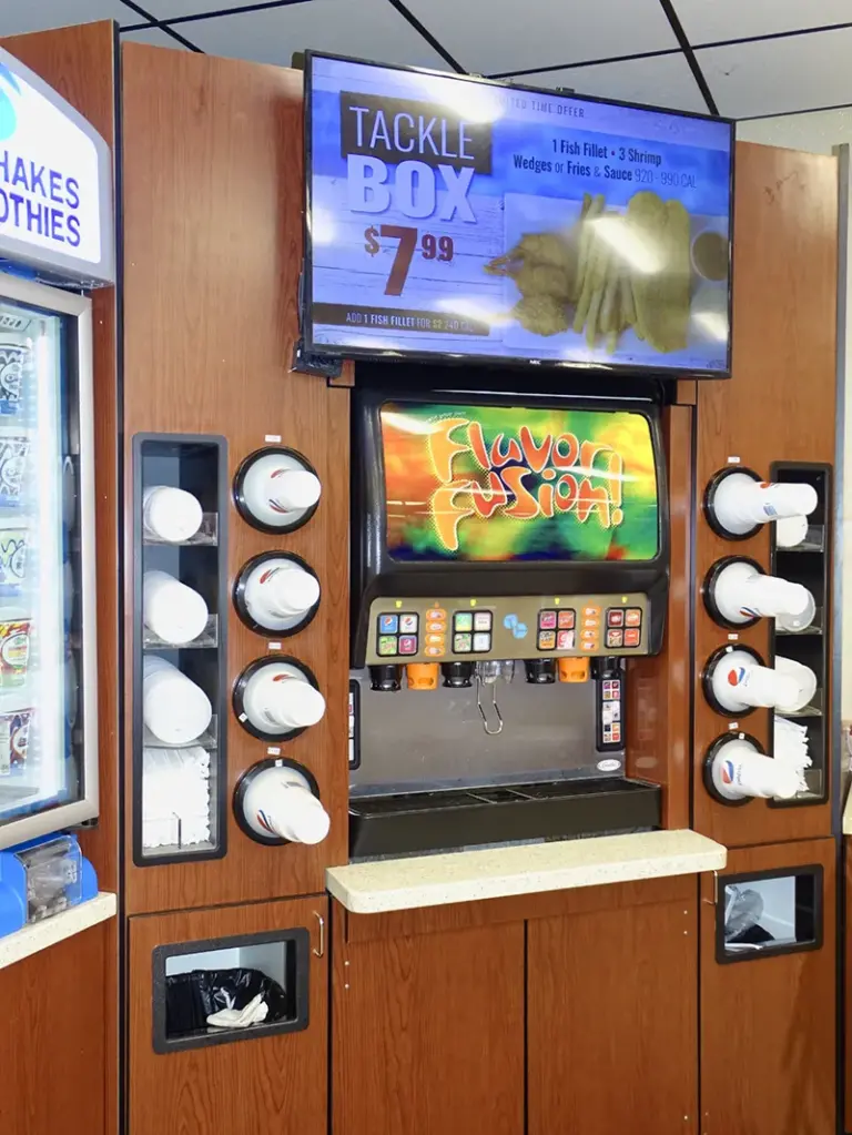 DSC05024 Web 768x1023